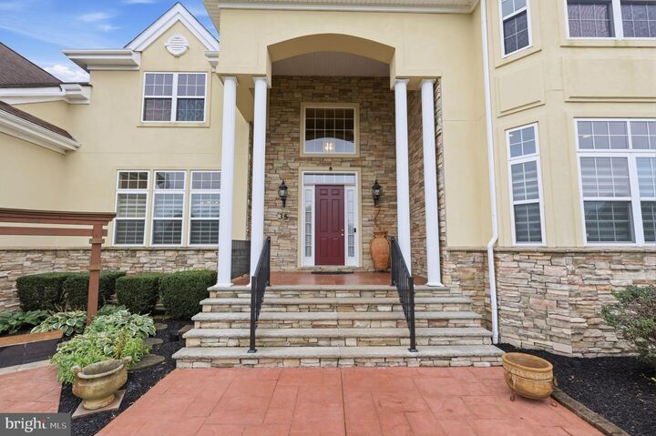 Property Photo:  36 Belmont Circle  NJ 08022 