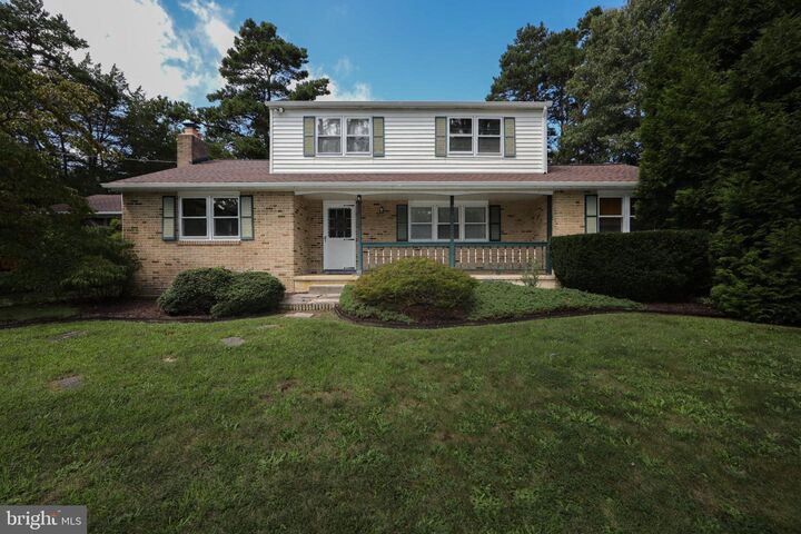 Property Photo:  231 Cedarbrook Road  NJ 08081 