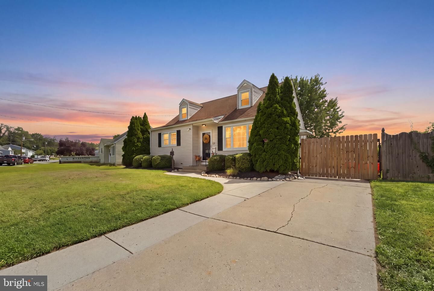 Property Photo:  512 Cloverdale Road  NJ 08012 