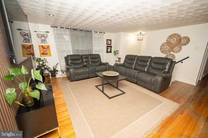 Property Photo:  21 Fenwick Drive  PA 17345 