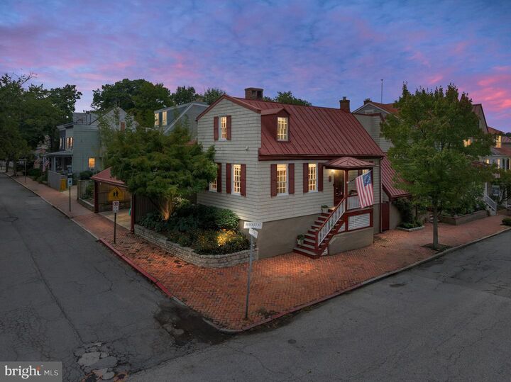 Property Photo:  100 Market Street  MD 21401 