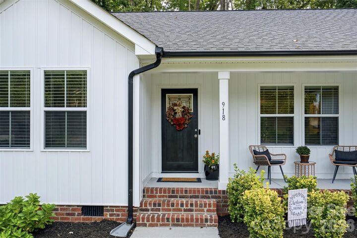Property Photo:  918 Brookwood Court  NC 28677 