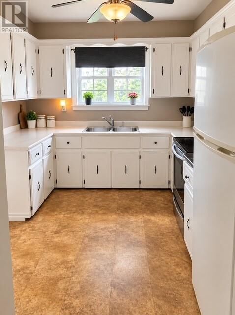 Property Photo:  65 Greenwood Street  NL A0E 1K0 