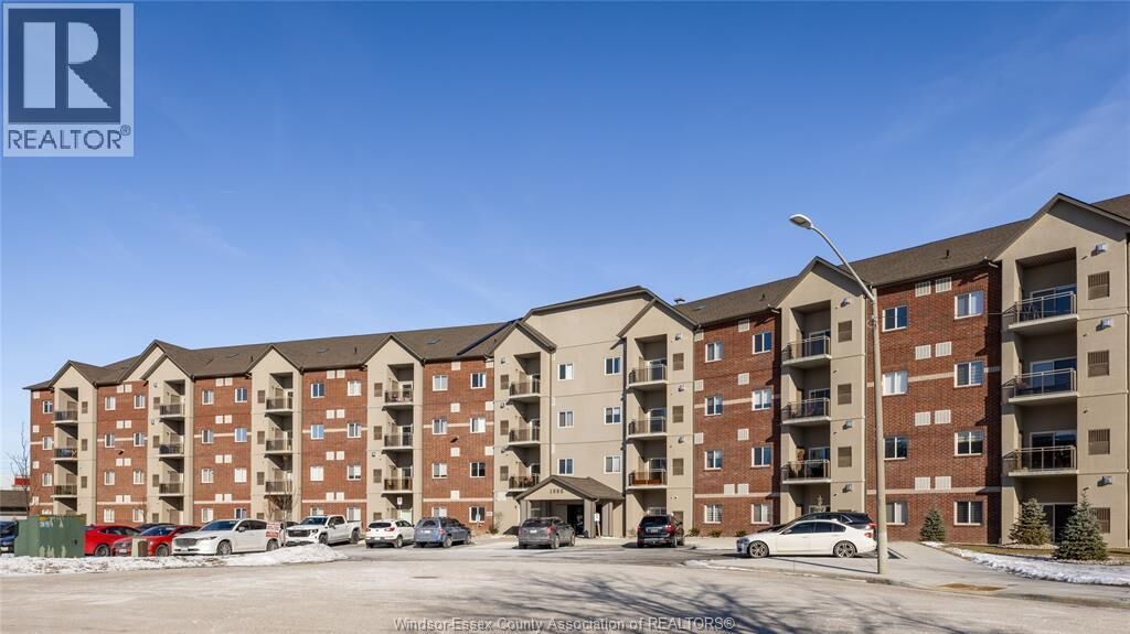 Property Photo:  1888 Westview Park Boulevard 408  ON N9H 0M1 