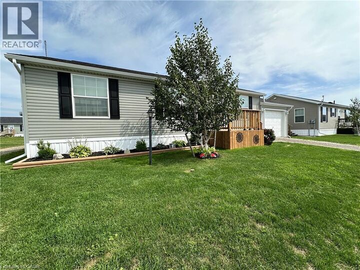 Property Photo: 14 Copper Beech Drive ON N0A 1L0