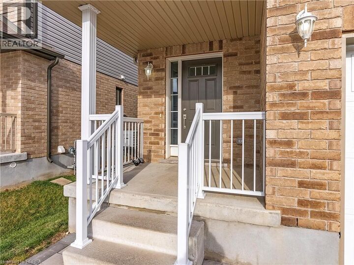 Property Photo:  14 McGuire Lane  ON N3B 0B6 