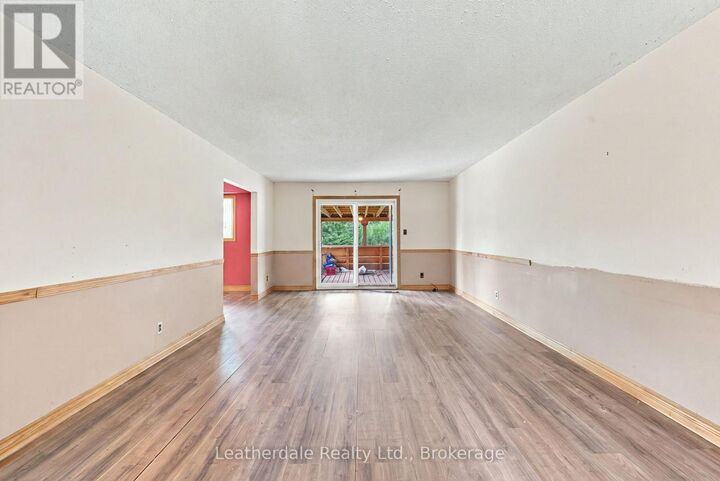 Property Photo:  336 Forest Avenue North  ON L3V 3Y7 