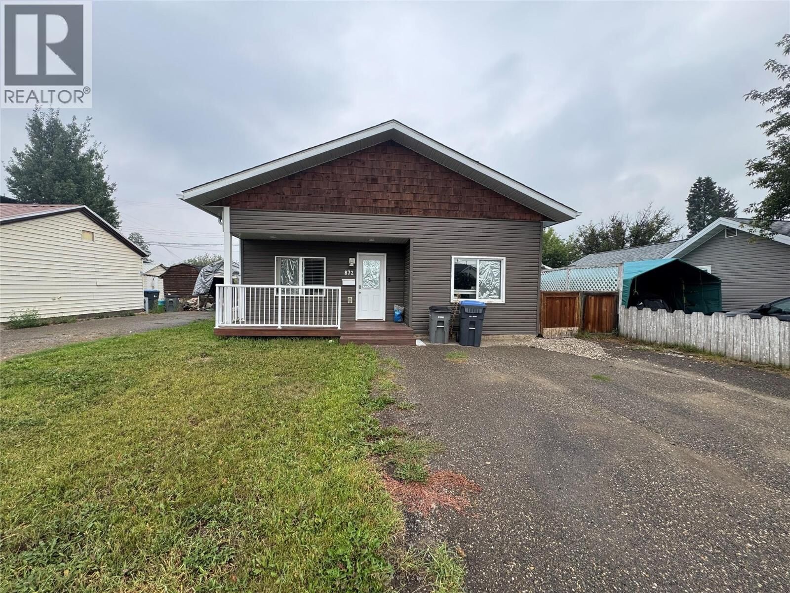 Property Photo:  872 107 Avenue  BC V1G 2R2 