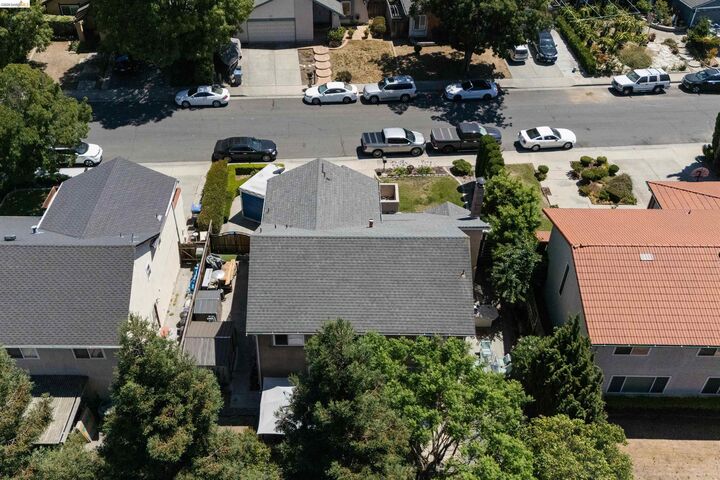 Property Photo:  147 Sweetberry Ct.  CA 95136 