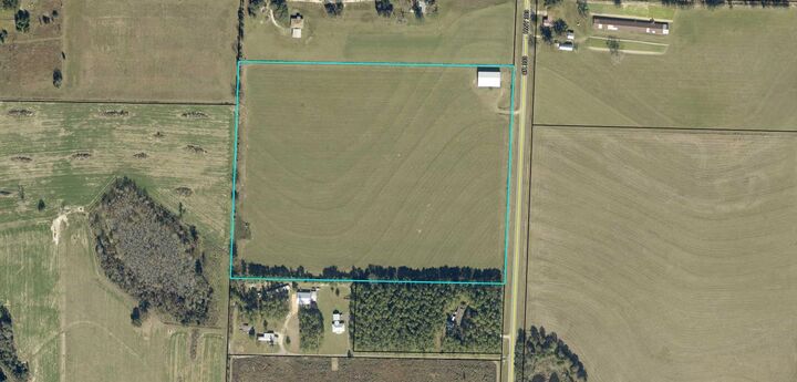 Property Photo:  7784 Hwy 393  FL 32567 