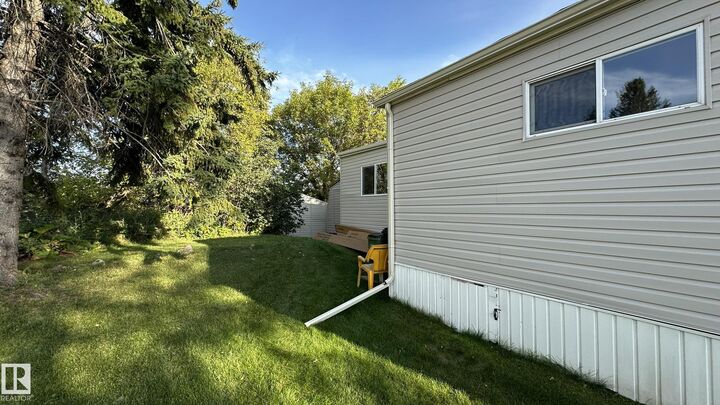 Property Photo: 44 Rim Road NW AB T6P 1G7
