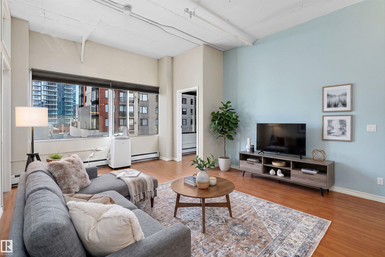 Property Photo:  10179 105 Street NW 506  AB T5J 3N1 