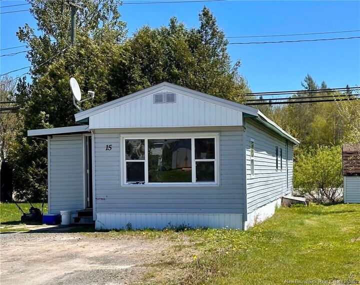 Property Photo:  15 Hedgeview Drive  NB E3B 6R6 