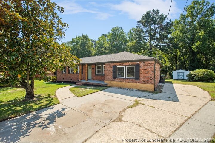 Property Photo:  1846 Cascade Street  NC 28301 
