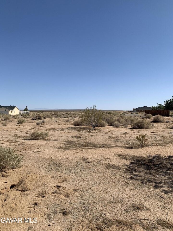 Property Photo: Catalpa Avenue CA 93505
