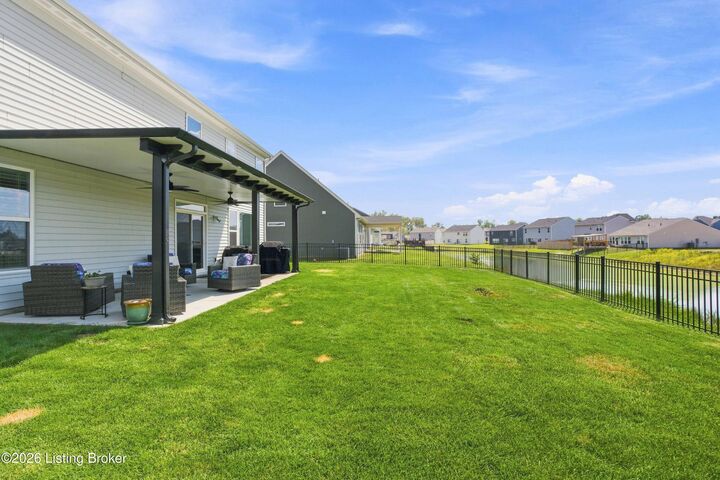 Property Photo:  215 Stargaze Dr  KY 40165 