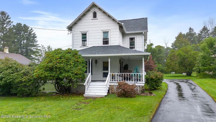 Property Photo:  1027 Pennsylvania Rt 390  PA 18326 