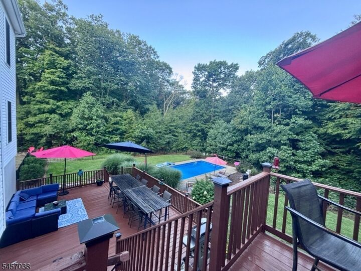 Property Photo:  34 Longview Lane  NJ 07419 