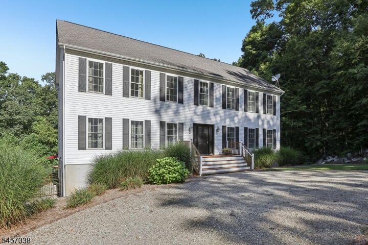 Property Photo:  34 Longview Lane  NJ 07419 
