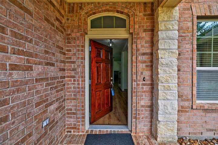 Property Photo: 1511 Jacobs Forest Drive TX 77384