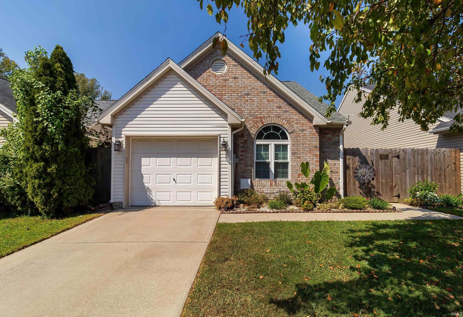 Property Photo:  5871 River Walk Circle  IN 47630 