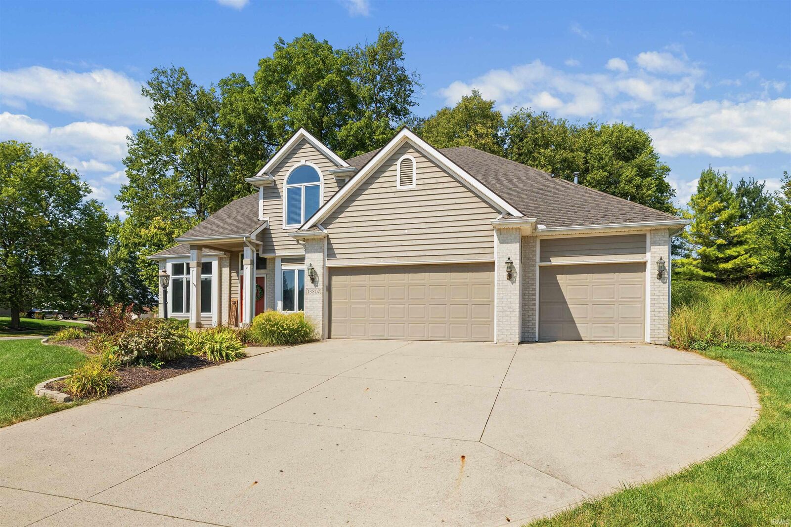 Property Photo: 13207 Hammerhill Way IN 46845-2351