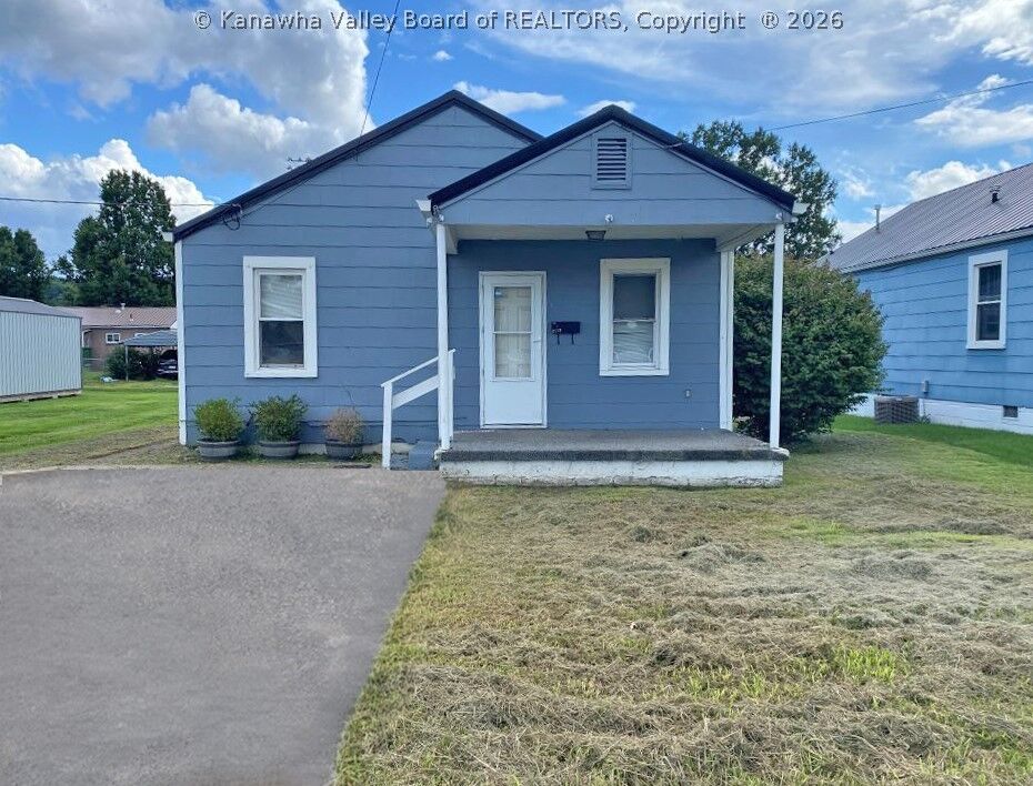 Property Photo:  2117 Lincoln Avenue  WV 25177 