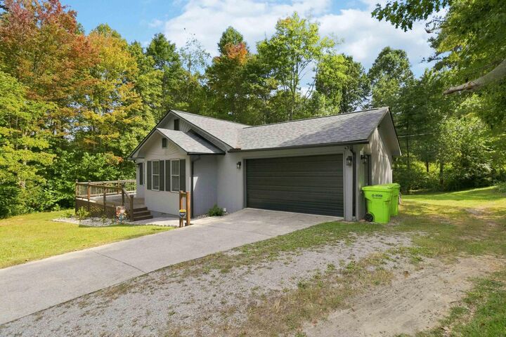 Property Photo:  1207 Yorkshire Estates Road  KY 40744 