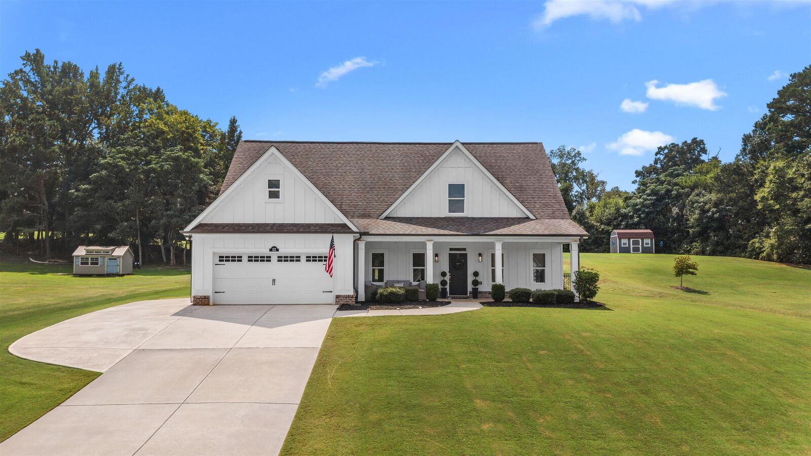 Property Photo: 112 Alexander Lakes Drive GA 31024