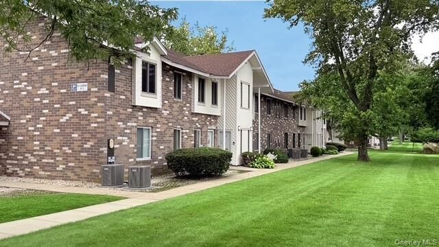 Property Photo:  5 El Camino Court 5  NY 11727 