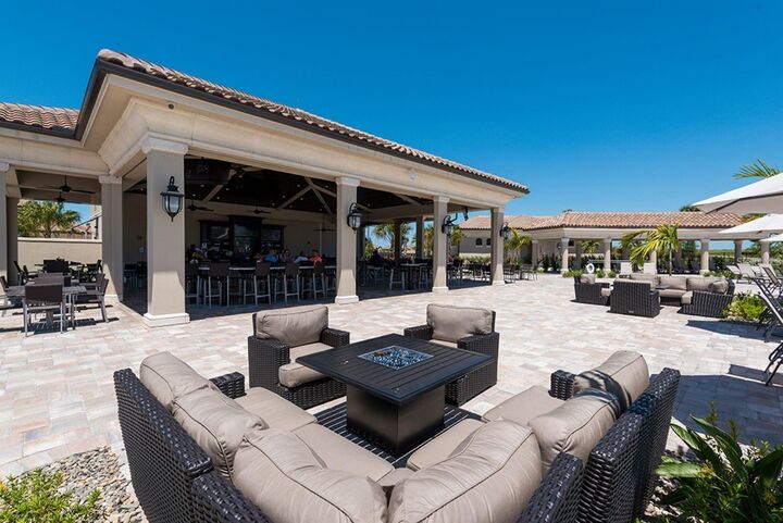 Property Photo: 5819 Wake Forest Run 101 FL 34211