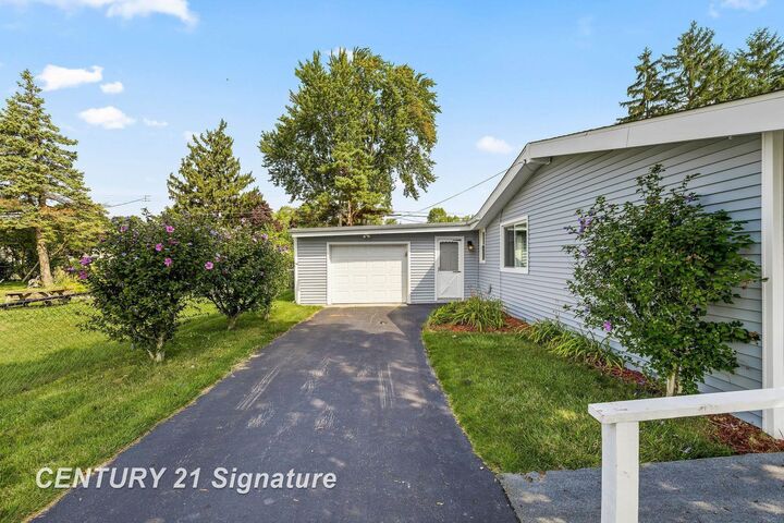 Property Photo:  720 Tulane Street  MI 48604 
