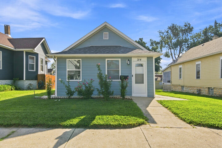 Property Photo:  314 Willow Avenue  IL 60436 