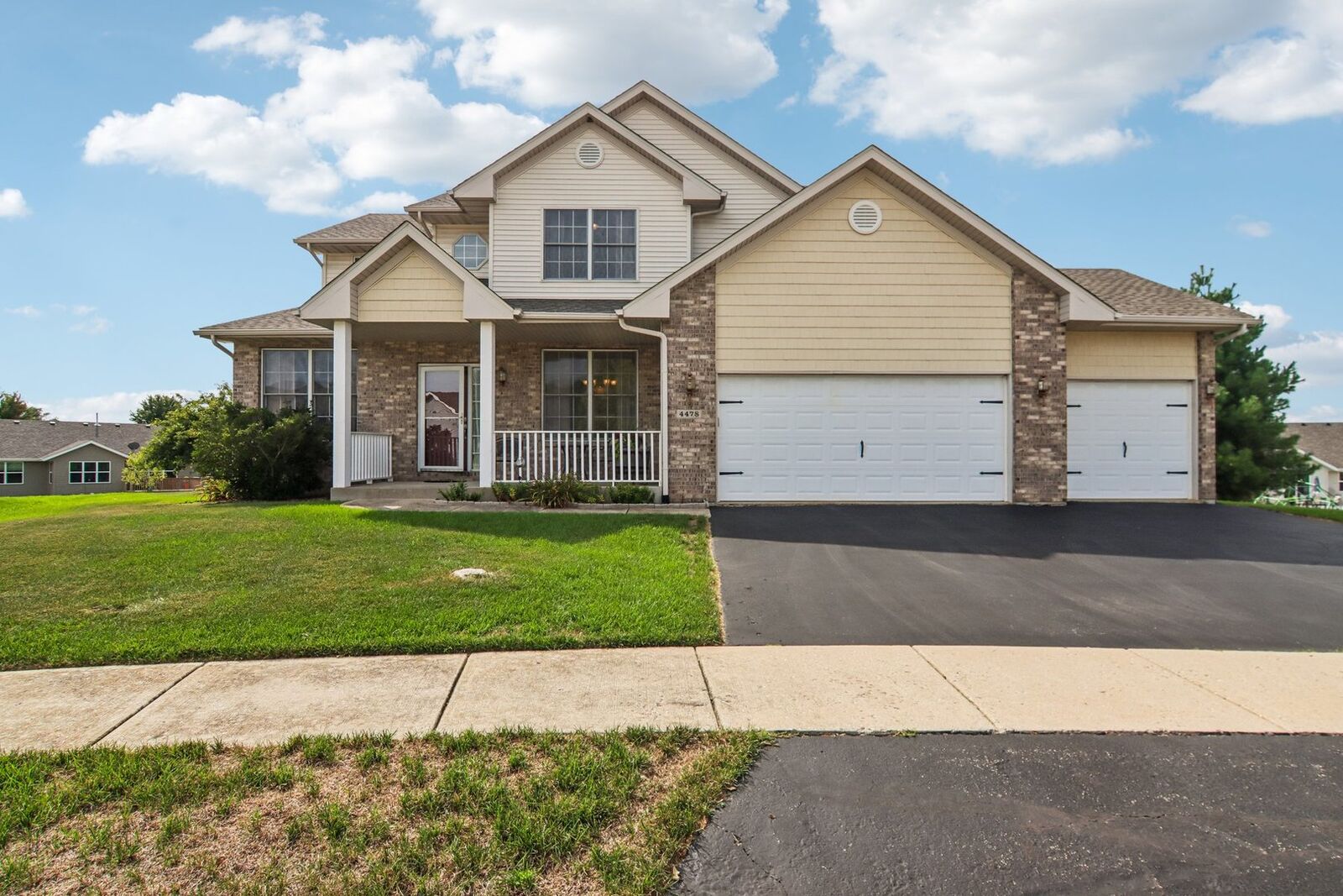 Property Photo: 4478 Tufted Deer Court IL 61008