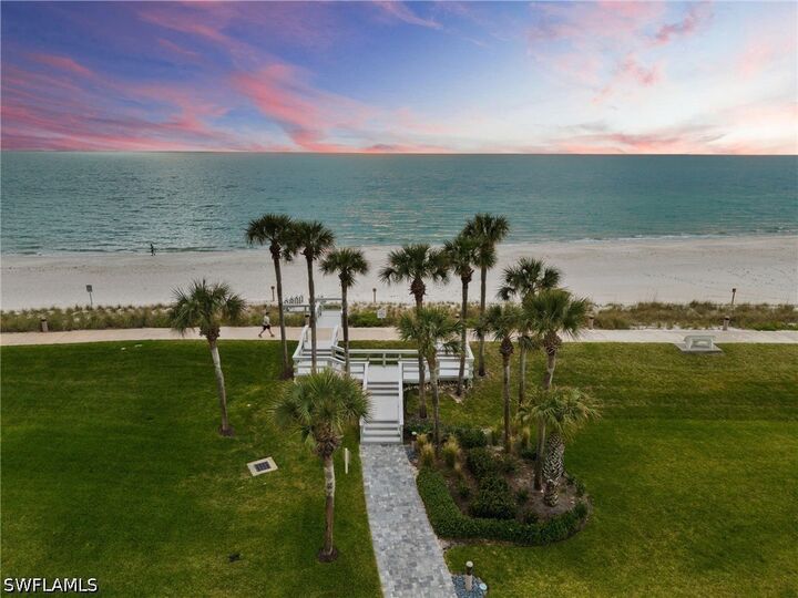Property Photo:  4401 Gulf Shore Boulevard N D806  FL 34103 