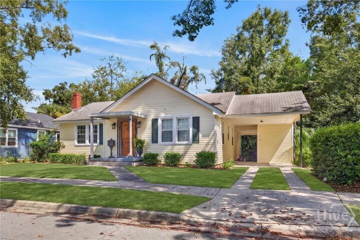 Property Photo:  412 Lawton Avenue  GA 31404 