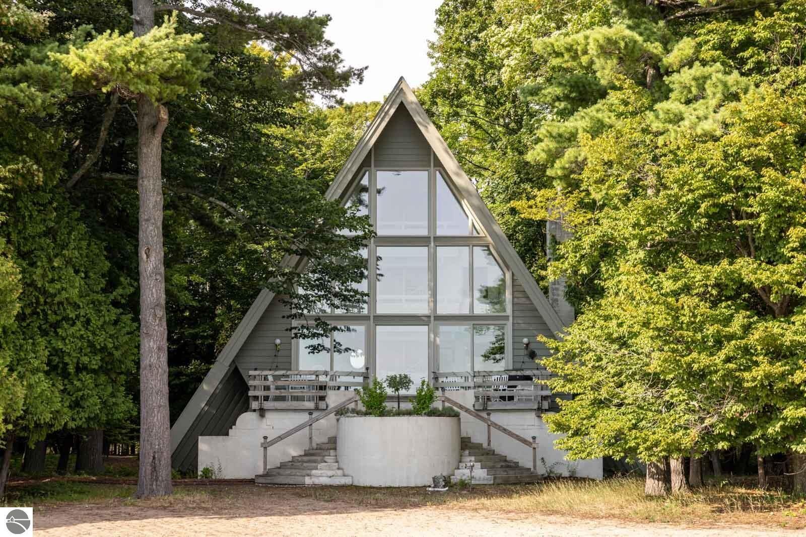 Property Photo: 6158 S Tamarack Lane MI 49664