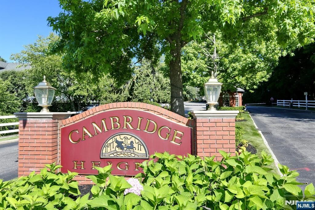 Property Photo:  379 Cambridge Drive  NJ 07446 
