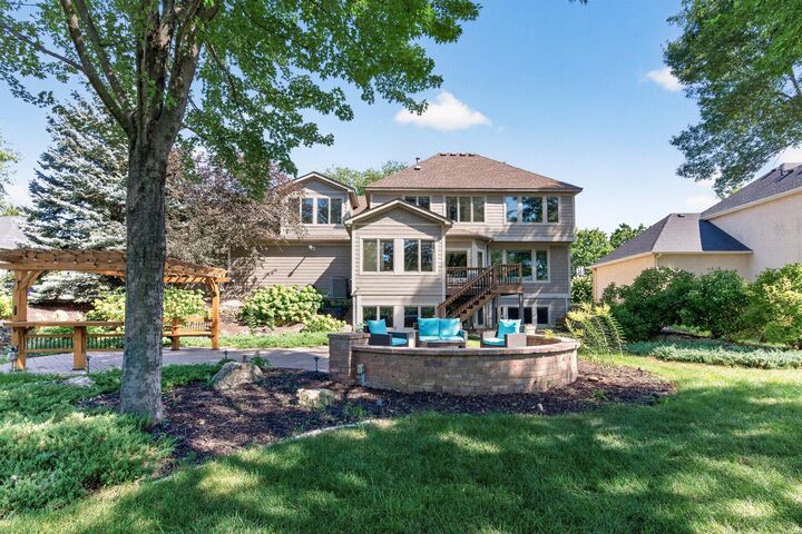 Property Photo:  3034 Edgewater Drive  MN 55125 