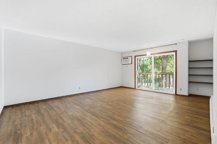 Property Photo:  4045 Hodgson Road 201  MN 55126 