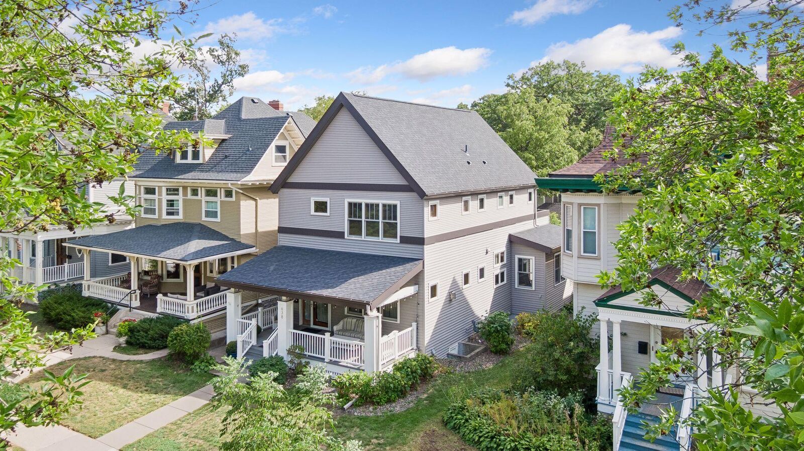 Property Photo:  638 Lincoln Avenue  MN 55105 
