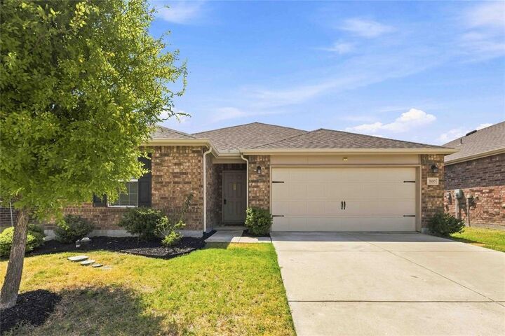 Property Photo: 3100 Layla Creek Drive TX 75068