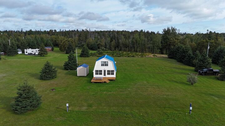 Property Photo: 27 Loretta Lane PE C0B 2C0