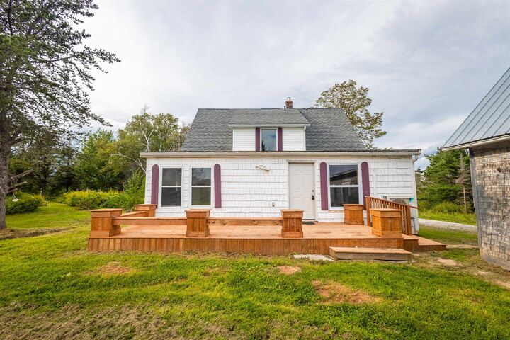 Property Photo:  4062 Fort Augustus Road  PE C1B 2Z4 