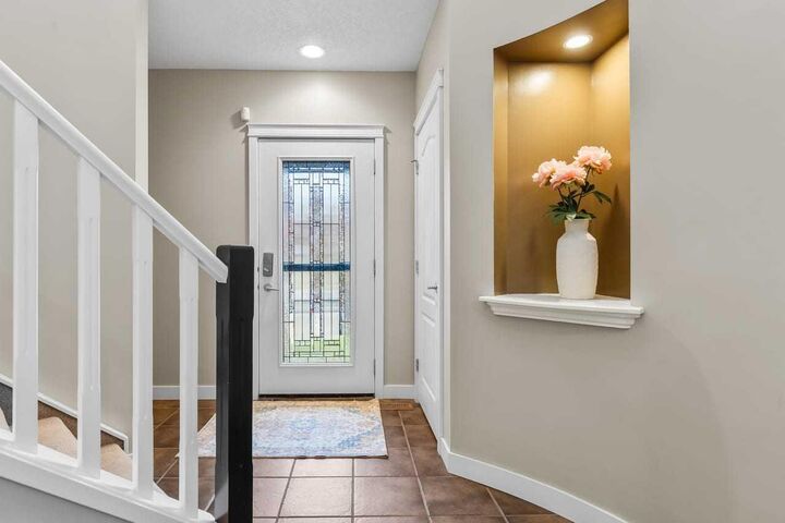 Property Photo:  125 Cougarstone Manor SW  AB T3H 5N4 