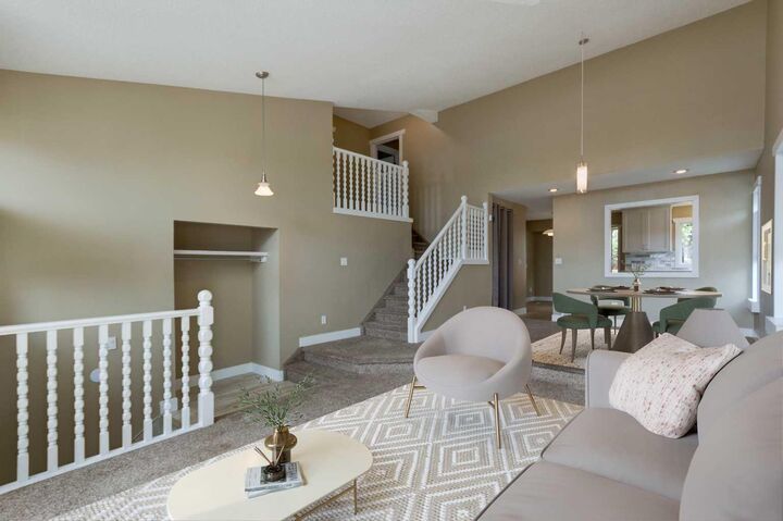 Property Photo:  31 Deer Place SE  AB T2J 6W6 