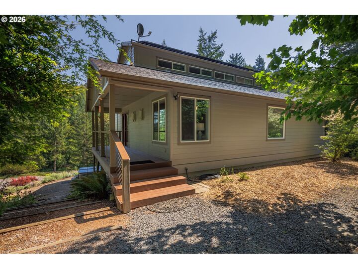 Property Photo:  24524 Hall Rd  OR 97419 