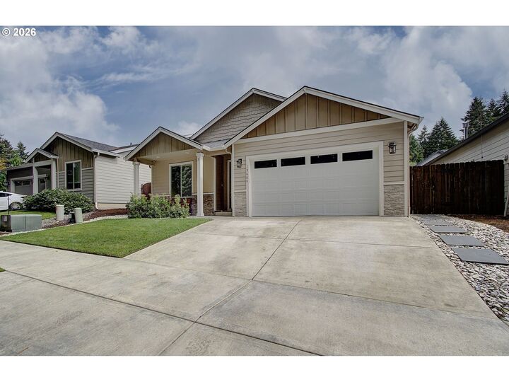 Property Photo: 13609 NE 61st Ave WA 98686