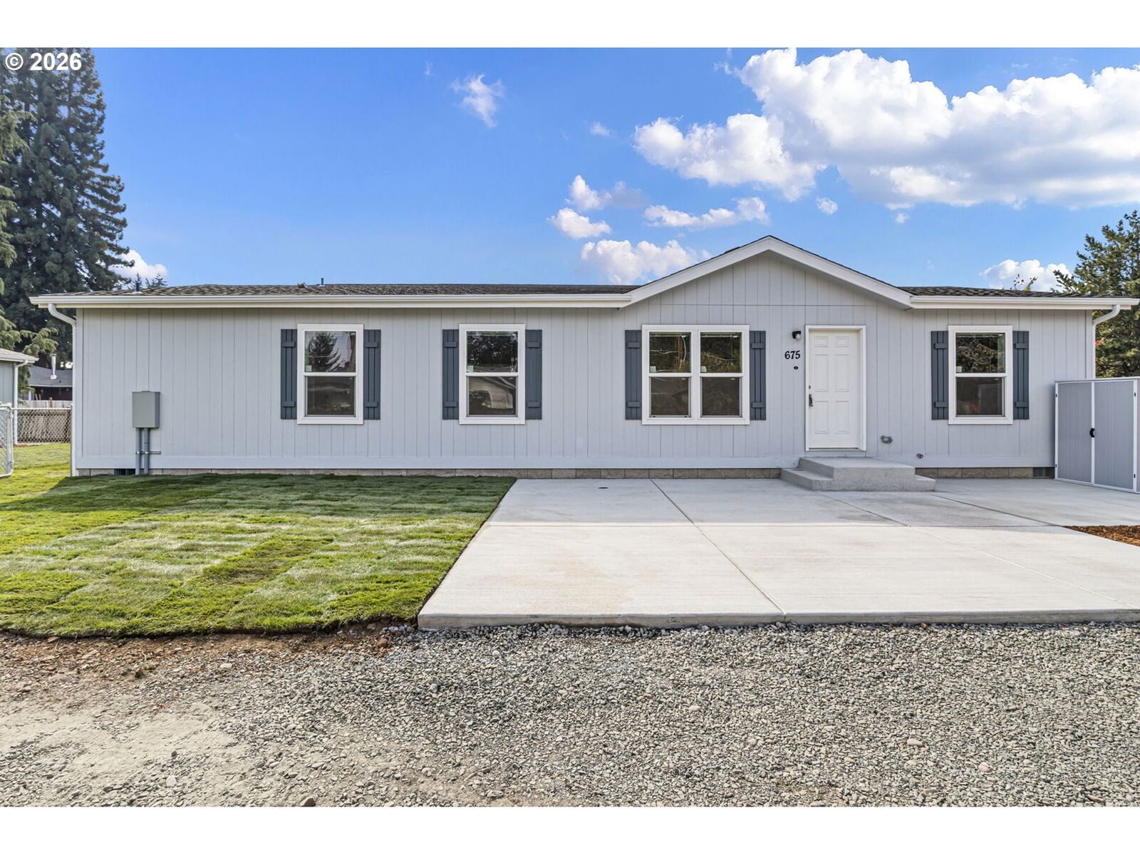 Property Photo:  675 N 16th St  OR 97424 