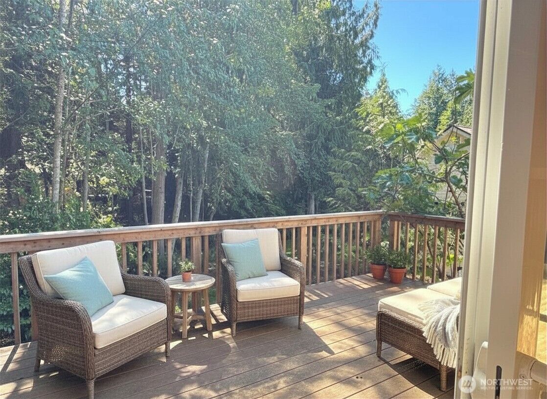 Property Photo:  15  Leighbrook Lane  WA 98365 
